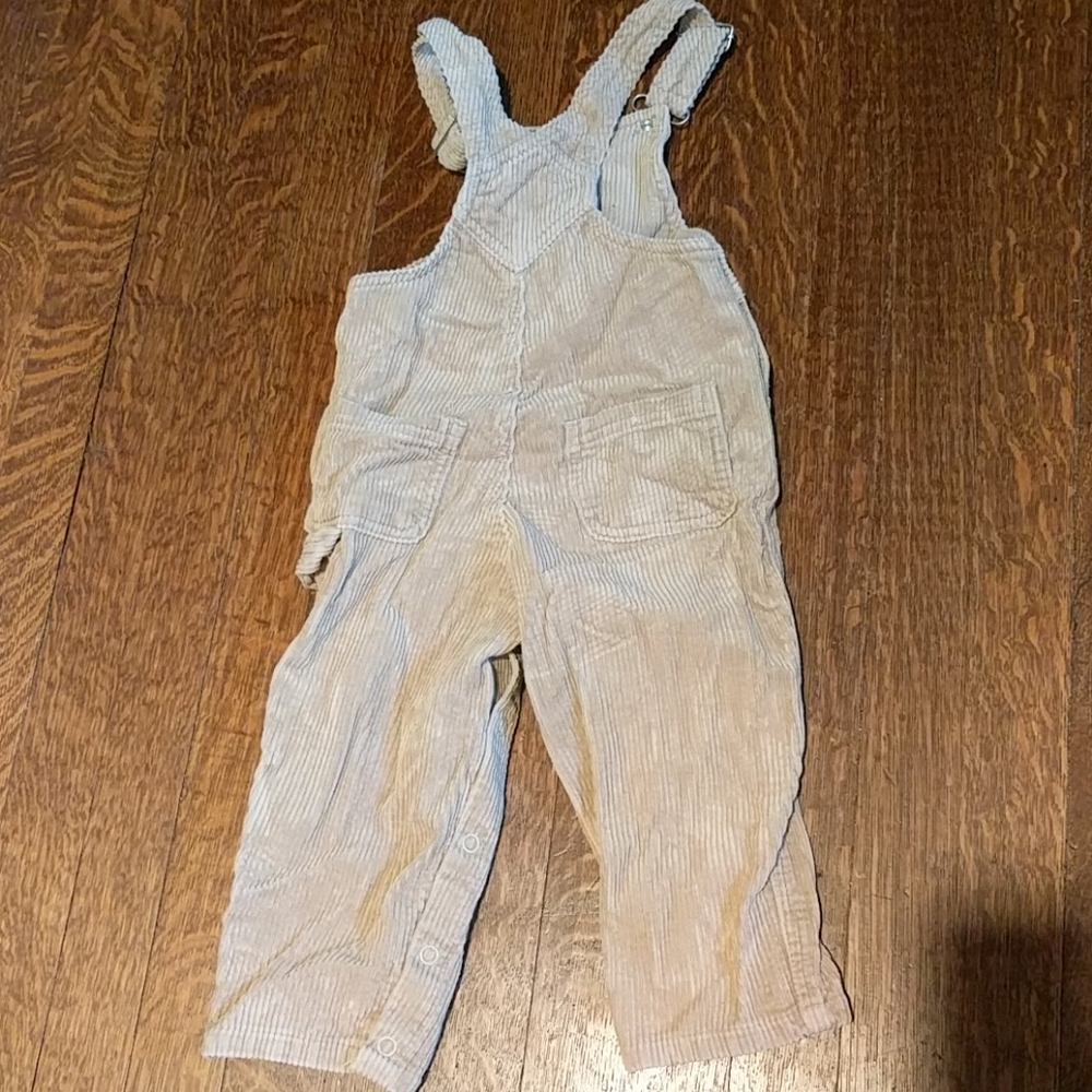 Boys corduroy overalls with embroidered tools - Picture 5 of 7